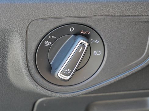 Used 2022 Volkswagen Atlas SE image 21