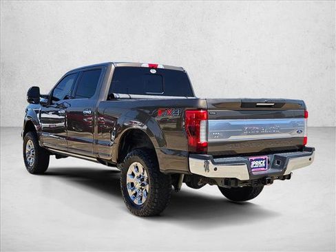 Used 2017 Ford F250 King Ranch w/ King Ranch Ultimate Package AWD/4WD image 7