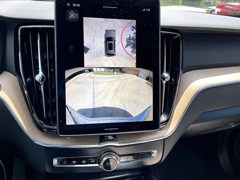 Certified 2026 Volvo XC60 B5 Plus AWD/4WD image 29