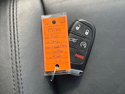 Used 2020 Jeep Grand Cherokee Limited RWD image 12