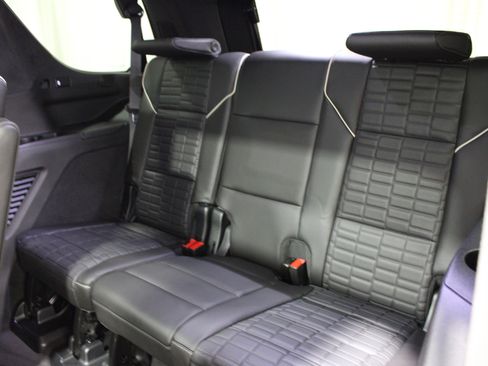 Certified 2023 Cadillac Escalade Sport Platinum w/ LPO, ONYX Package AWD/4WD image 23