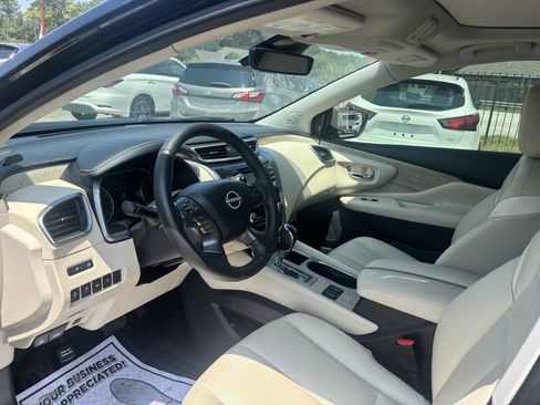 Used 2024 Nissan Murano SL FWD image 10