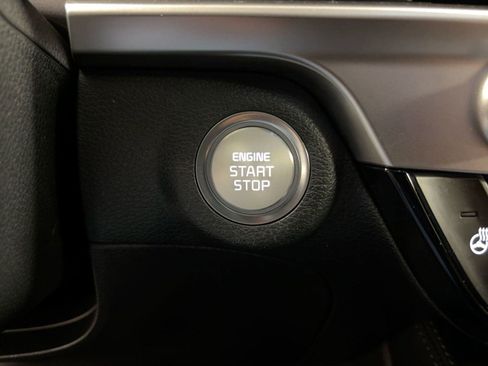 Used 2024 Kia Telluride EX w/ EX Captain's Chair Package image 27