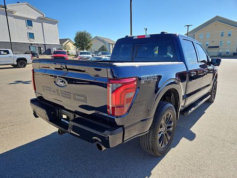 Used 2024 Ford F150 Lariat w/ FX4 Off-Road Package image 5