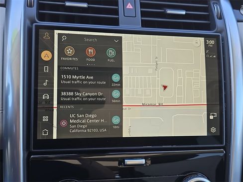 Certified 2025 Land Rover Discovery S image 24