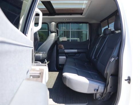 Used 2021 Ford F150 Lariat w/ Equipment Group 502A High AWD/4WD image 16