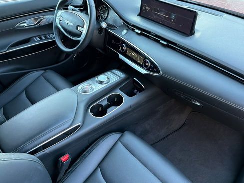 Used 2025 Genesis GV70 2.5T image 21