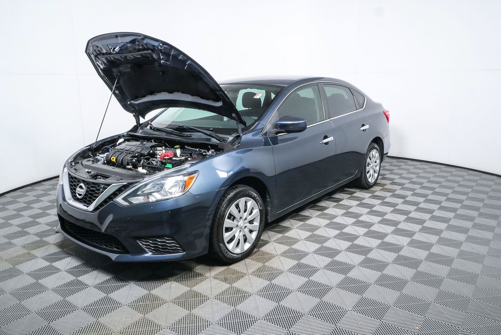 Used 2017 Nissan Sentra SV FWD image 28
