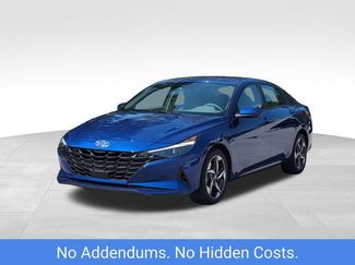 Used 2023 Hyundai Elantra SEL w/ Convenience Package image 1