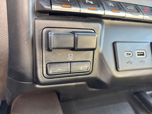 Certified 2020 Chevrolet Silverado 1500 LTZ AWD/4WD image 34