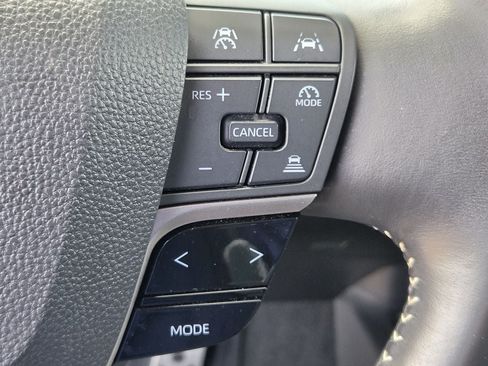 Used 2025 Toyota Camry SE FWD image 23
