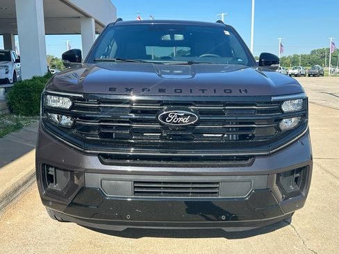 New 2026 Ford Expedition Max Platinum w/ Stealth Appearance Package AWD/4WD image 8
