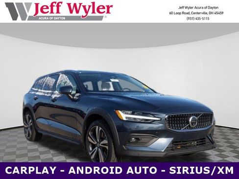 Used 2024 Volvo V60 B5 Cross Country Plus w/ Protection Package Premier image 1