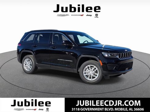 New 2025 Jeep Grand Cherokee Laredo X w/ Luxury Tech Group I RWD image 1