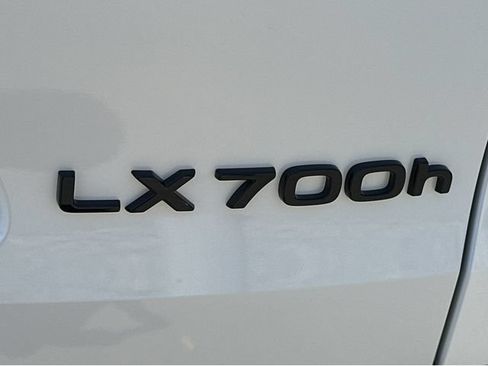 New 2026 Lexus LX 700h Luxury AWD/4WD image 22