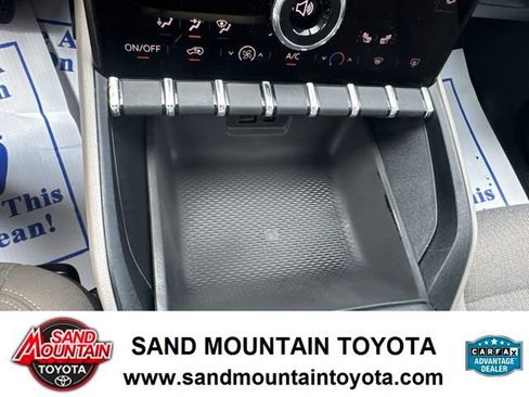 Used 2025 GMC Terrain Elevation w/ Technology Package II AWD/4WD image 20