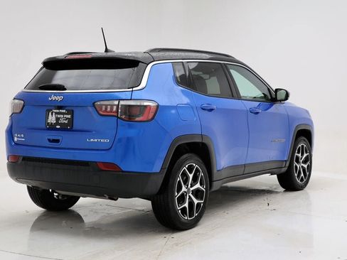 Used 2025 Jeep Compass Limited AWD/4WD image 8