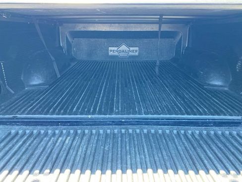 Used 2019 RAM 1500 Classic SLT AWD/4WD image 31