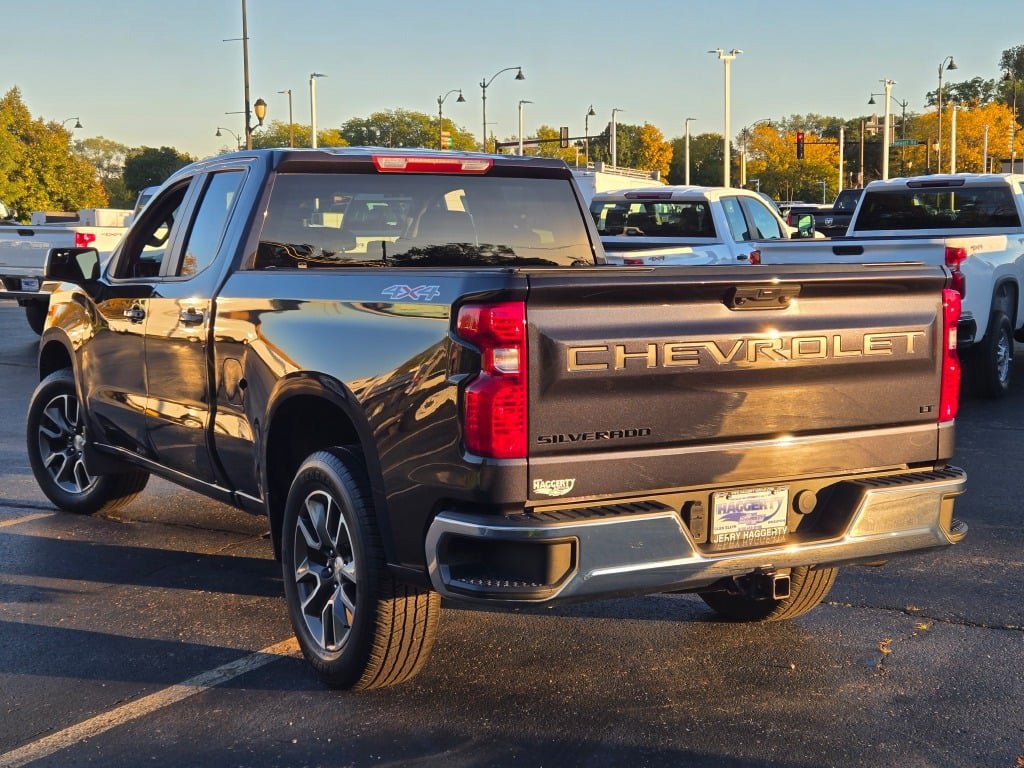 Certified 2023 Chevrolet Silverado 1500 LT w/ LPO, Dark Essentials Package AWD/4WD image 13