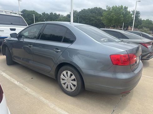 Used 2013 Volkswagen Jetta S FWD image 5