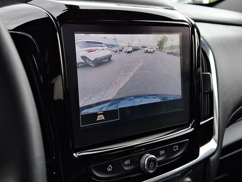 Certified 2023 Chevrolet Traverse LT FWD image 19