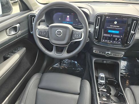 Used 2026 Volvo XC40 B5 Plus w/ Protection Package Premier AWD/4WD image 17