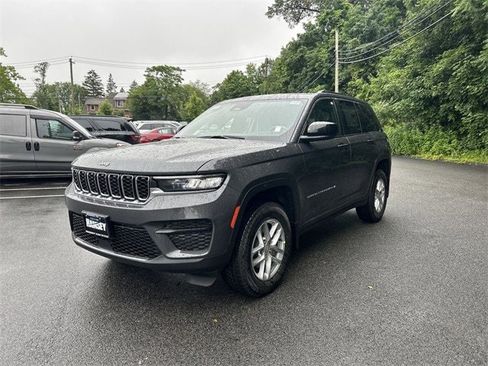 New 2025 Jeep Grand Cherokee Laredo X w/ Luxury Tech Group I image 4