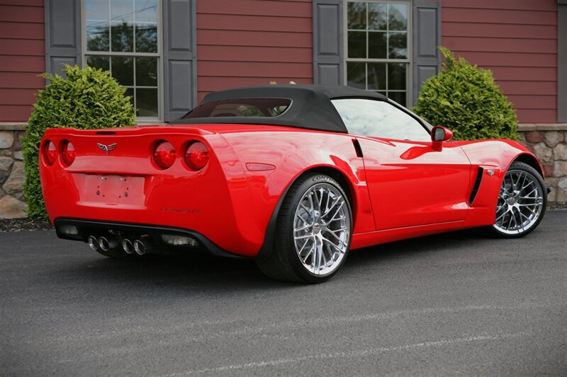 Used 2013 Chevrolet Corvette 427 w/ 1SB Preferred Equipment Group RWD image 8