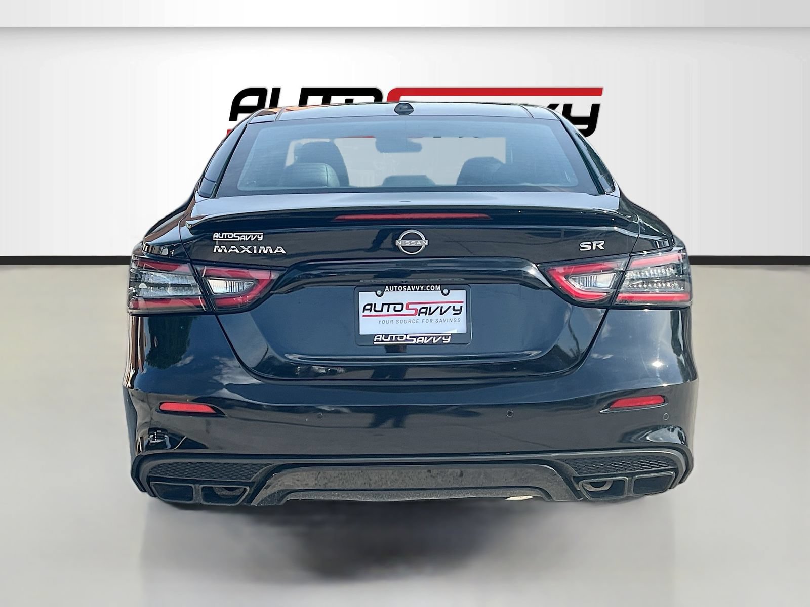 Used 2023 Nissan Maxima SR w/ Sport Mat Group FWD image 6