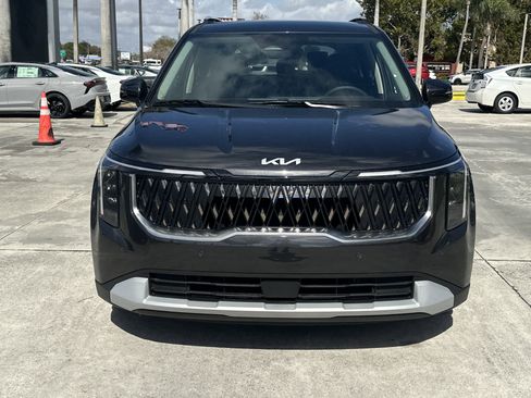 New 2026 Kia Carnival EX FWD image 3