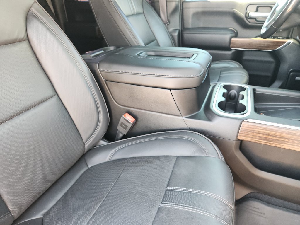 Used 2020 Chevrolet Silverado 2500 High Country w/ Technology Package AWD/4WD image 14
