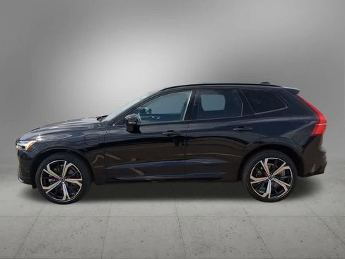Used 2025 Volvo XC60 T8 Ultra w/ Protection Package Premier AWD/4WD image 3