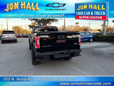 Used 2017 GMC Canyon SLE w/ All Terrain Package image 12