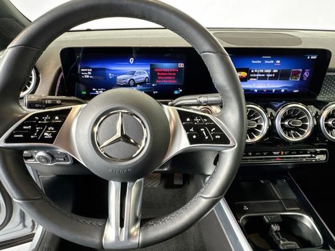 Certified 2024 Mercedes-Benz EQB 300 4MATIC image 11