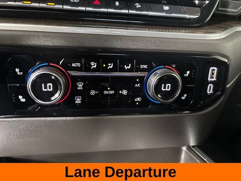 Used 2025 Chevrolet Silverado 1500 LT Trail Boss w/ Convenience Package II AWD/4WD image 16