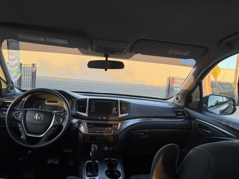 Used 2019 Honda Ridgeline Sport image 14
