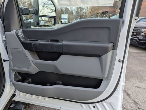 New 2026 Ford F450 XL RWD image 32