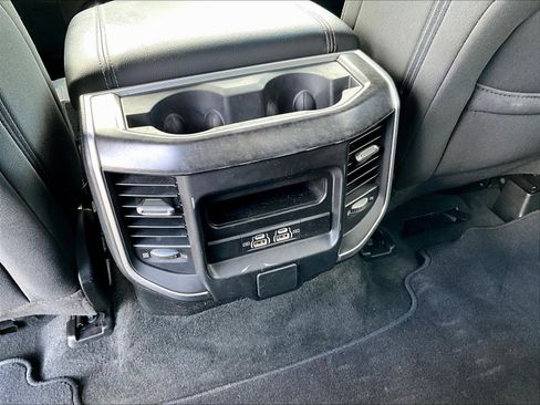 Used 2023 RAM 1500 Big Horn AWD/4WD image 10