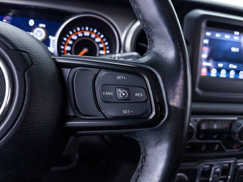 Used 2021 Jeep Gladiator Sport AWD/4WD image 30