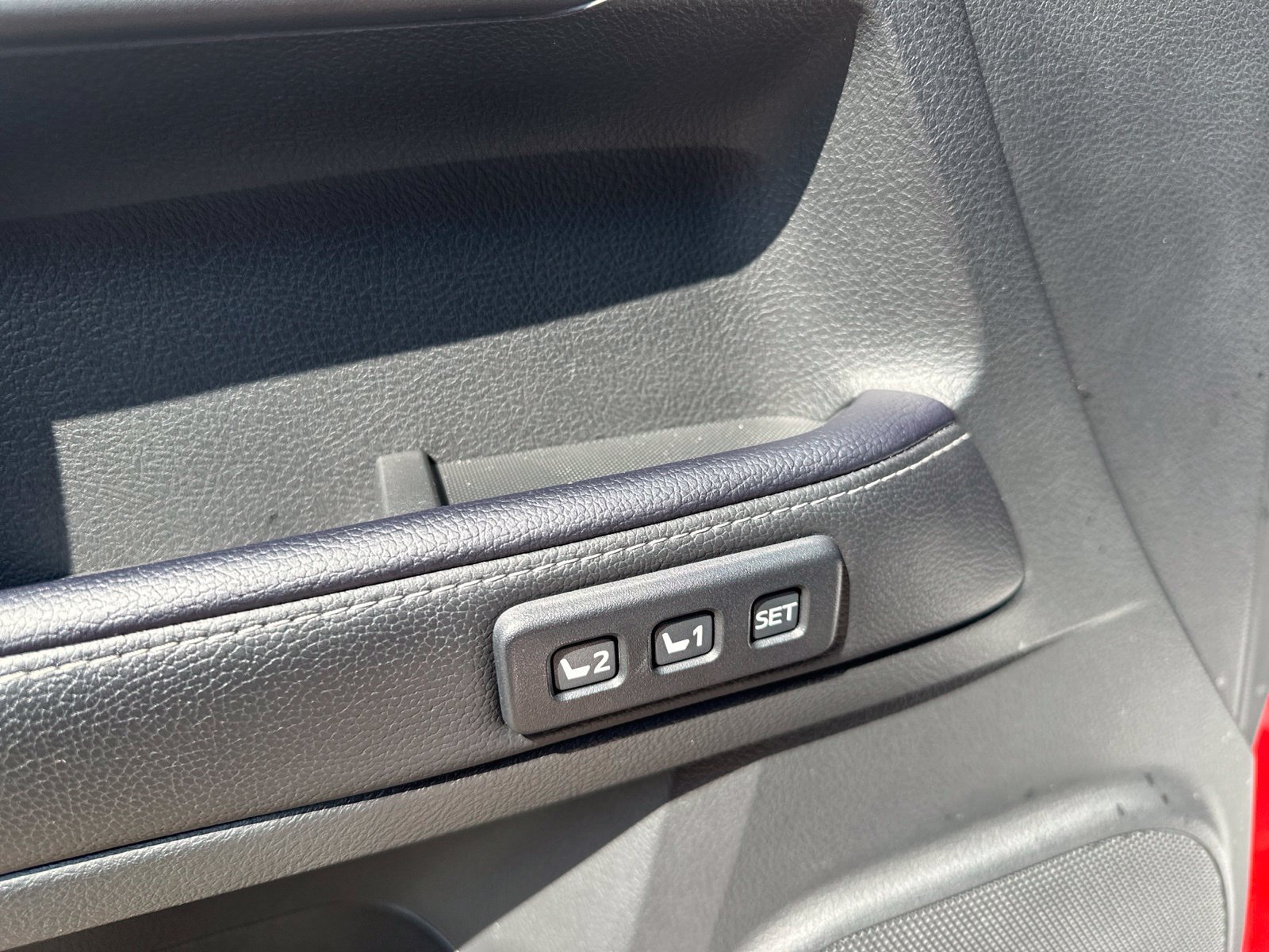 Used 2022 Toyota 4Runner Limited AWD/4WD image 19