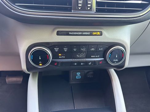 Used 2023 Ford Escape Active AWD/4WD image 21