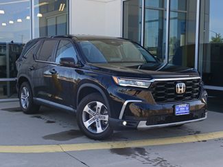 Used 2025 Honda Pilot EX-L video 2