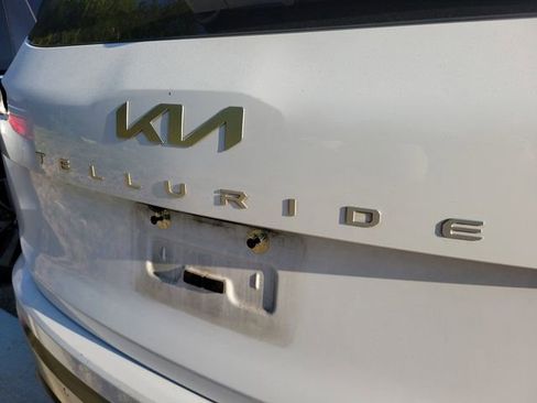 Used 2023 Kia Telluride SX Prestige AWD/4WD image 9