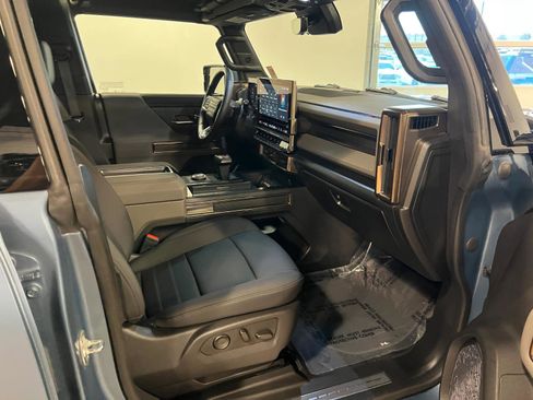 Used 2024 GMC Hummer EV 3X w/ Omega Edition AWD/4WD image 44