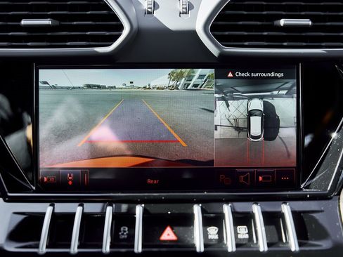 Used 2024 Lamborghini Urus S image 83