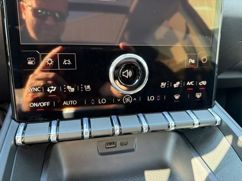 Used 2026 GMC Terrain Denali w/ LPO, Floor Liner Package AWD/4WD image 29