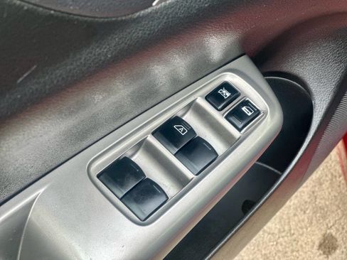 Used 2010 Subaru Impreza 2.5i Premium image 15