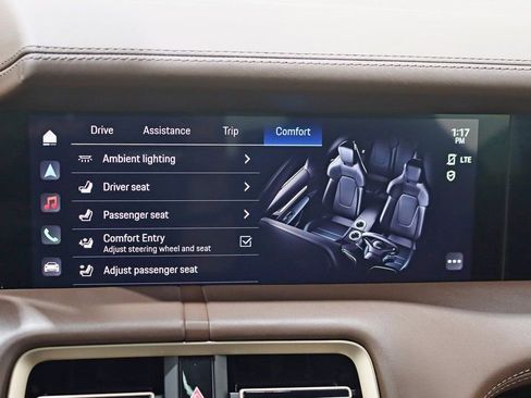 Used 2022 Porsche Taycan 4S image 24