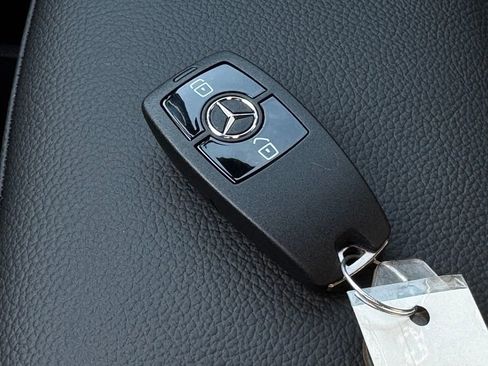 Used 2025 Mercedes-Benz Sprinter 2500 image 31