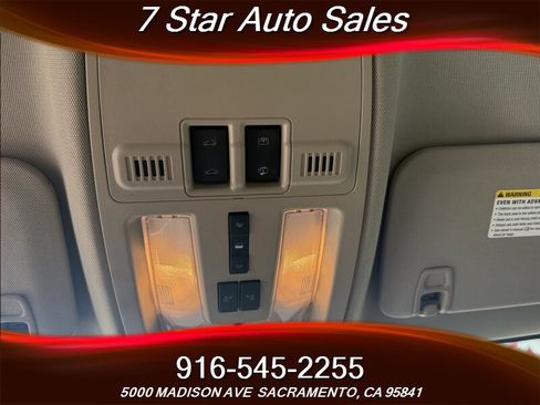 Used 2014 Cadillac SRX Luxury image 13